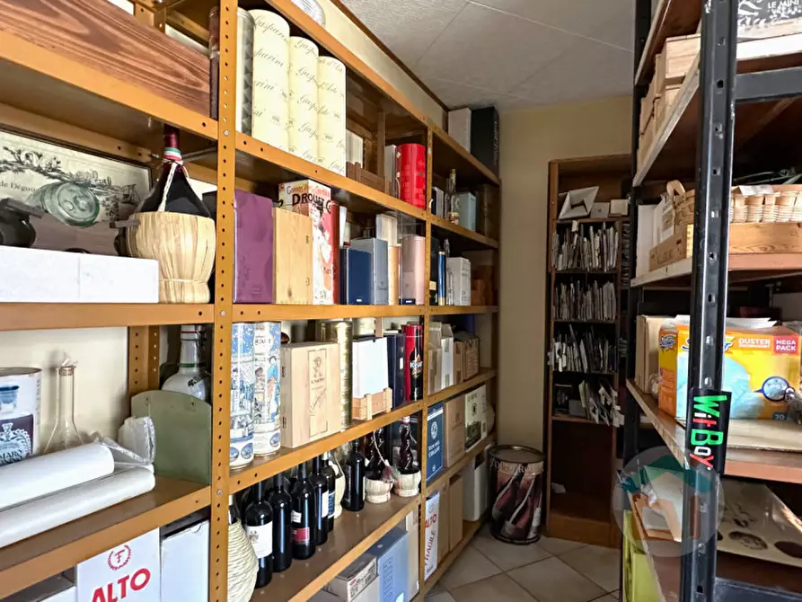 Immagine 11 di Negozio in vendita  in Via delle Monache a Gorizia