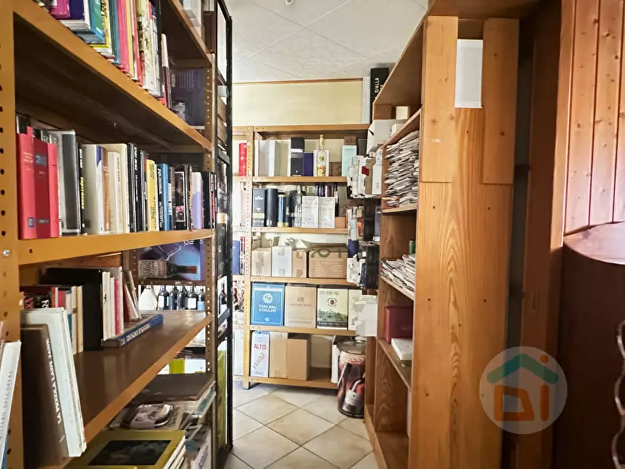 Immagine 17 di Negozio in vendita  in Via delle Monache a Gorizia