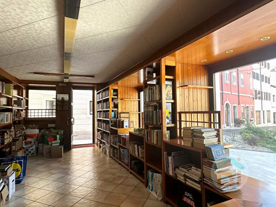 Immagine 18 di Negozio in vendita  in Via delle Monache a Gorizia