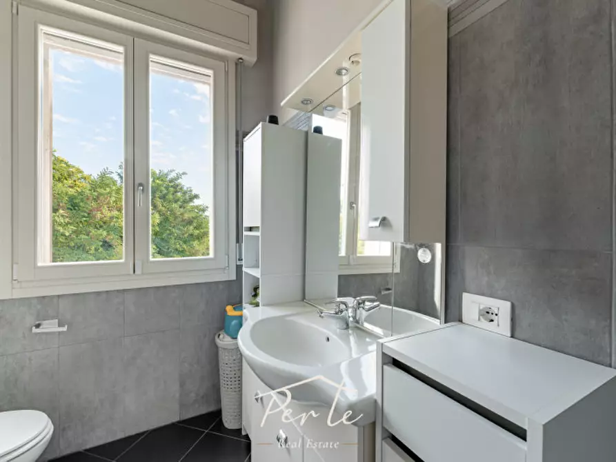 Immagine 10 di Villa in vendita  in via spolverina 48 a Borgo Virgilio