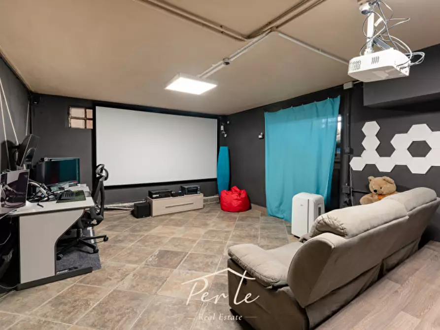 Immagine 18 di Villa in vendita  in via spolverina 48 a Borgo Virgilio