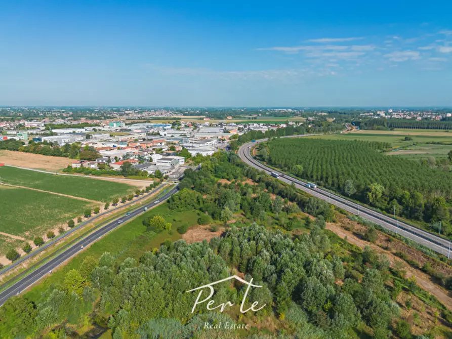 Immagine 26 di Villa in vendita  in via spolverina 48 a Borgo Virgilio