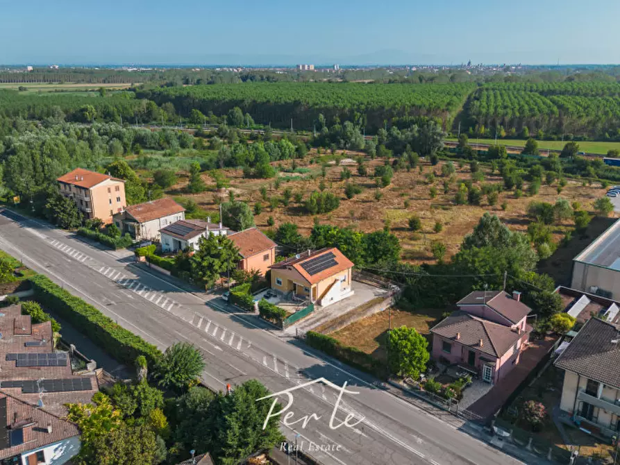 Immagine 27 di Villa in vendita  in via spolverina 48 a Borgo Virgilio