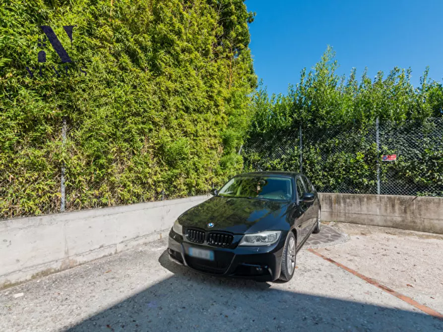 Immagine 21 di Appartamento in vendita  a Fano