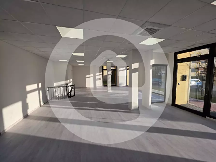 Immagine 1 di Negozio in affitto  in Via Dandolo a Borgoricco