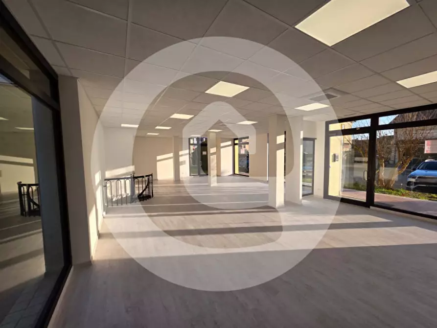 Immagine 8 di Negozio in affitto  in Via Dandolo a Borgoricco