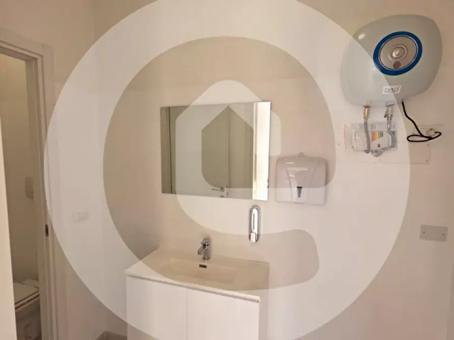 Immagine 12 di Negozio in affitto  in Via Dandolo a Borgoricco