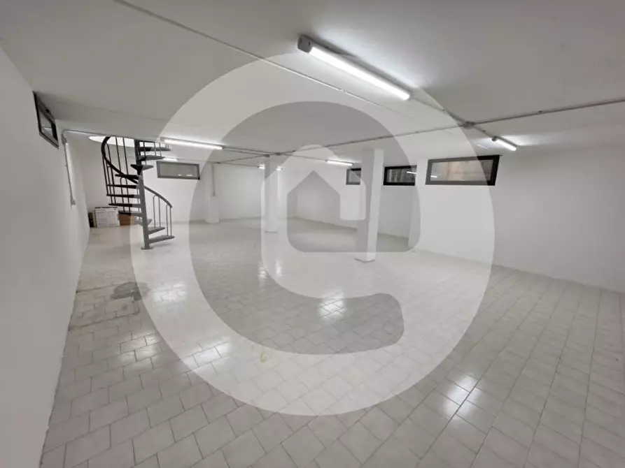 Immagine 14 di Negozio in affitto  in Via Dandolo a Borgoricco