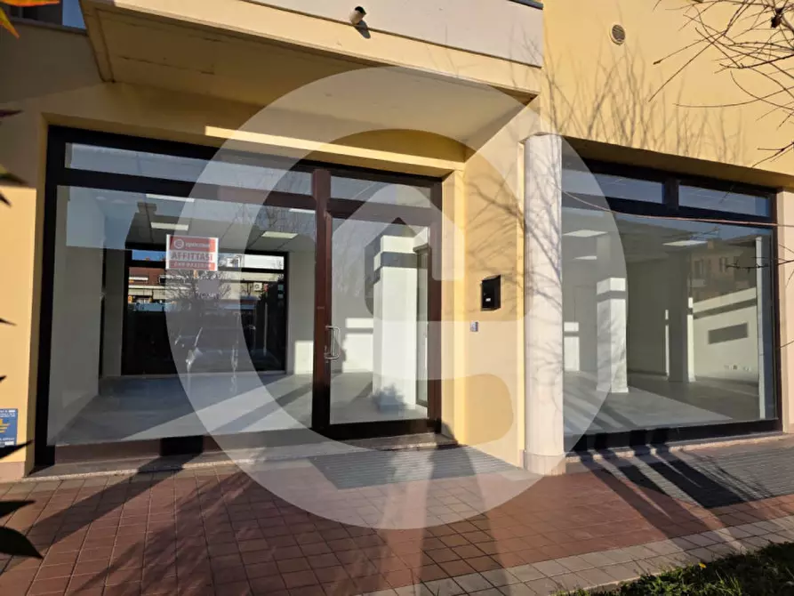 Immagine 17 di Negozio in affitto  in Via Dandolo a Borgoricco