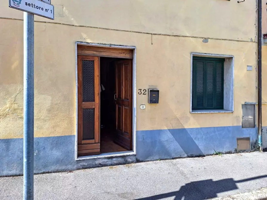 Immagine 2 di Appartamento in vendita  in Piazza IV Novembre, N. 32 a Agliana