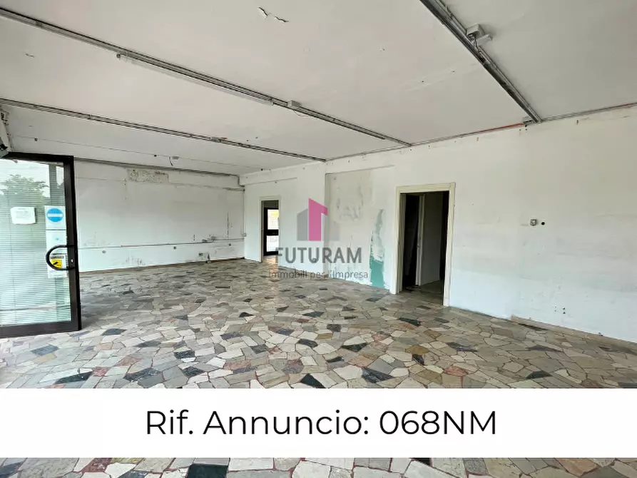 Immagine 1 di Negozio in vendita  in VIA ROMA 1 a Vigonovo