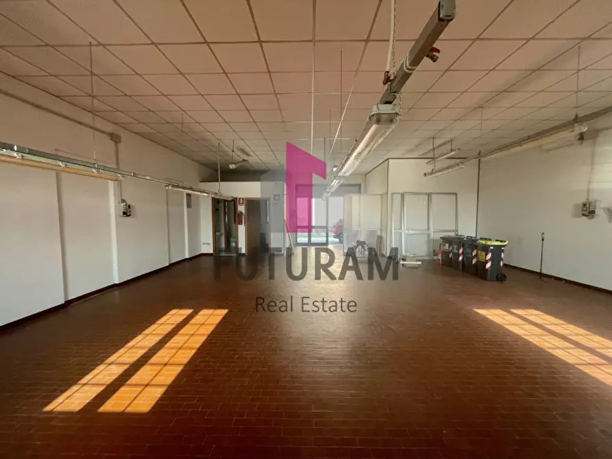 Immagine 3 di Negozio in vendita  in VIA ROMA 1 a Vigonovo