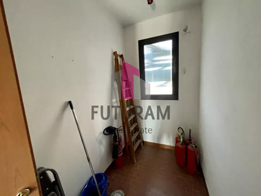 Immagine 10 di Negozio in vendita  in VIA ROMA 1 a Vigonovo