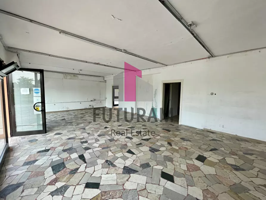 Immagine 14 di Negozio in vendita  in VIA ROMA 1 a Vigonovo