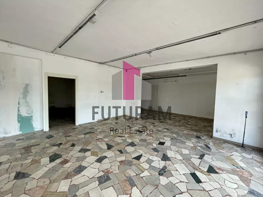 Immagine 16 di Negozio in vendita  in VIA ROMA 1 a Vigonovo