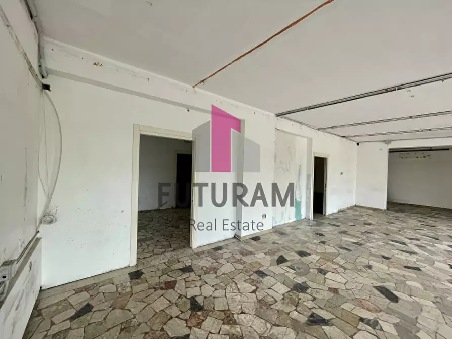 Immagine 20 di Negozio in vendita  in VIA ROMA 1 a Vigonovo