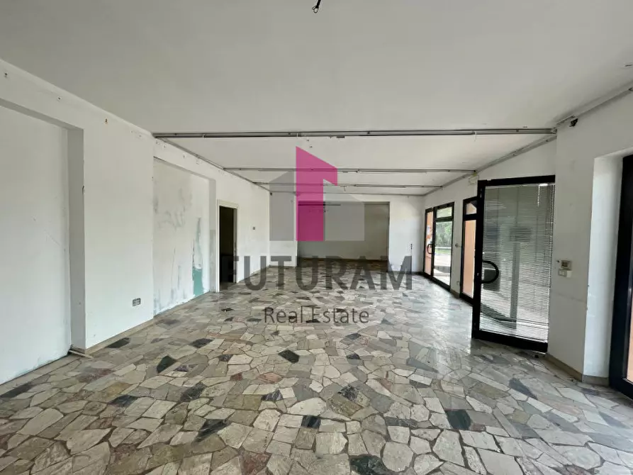 Immagine 21 di Negozio in vendita  in VIA ROMA 1 a Vigonovo