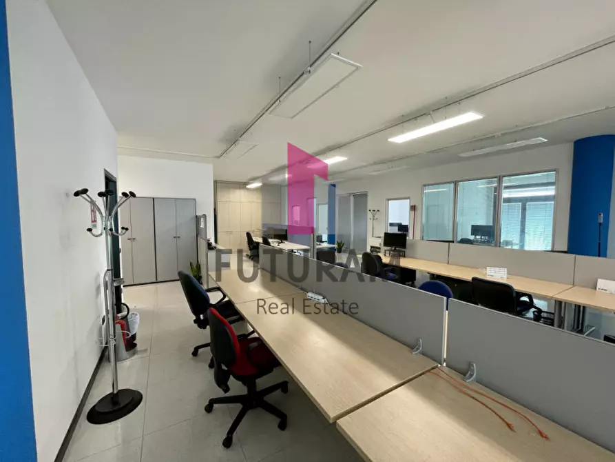 Immagine 3 di Ufficio in affitto  in VIA LONGHIN 1 a Padova