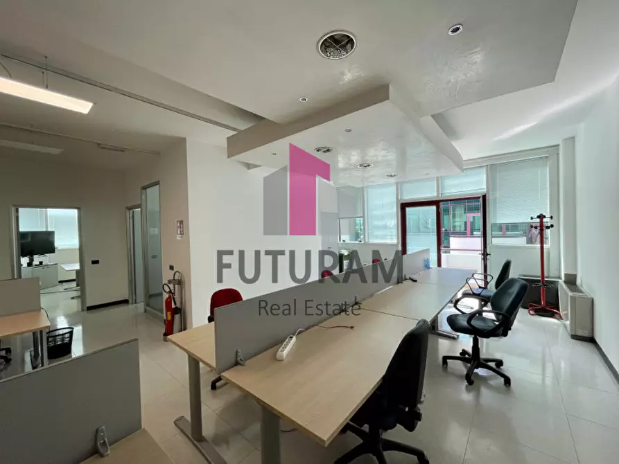 Immagine 5 di Ufficio in affitto  in VIA LONGHIN 1 a Padova