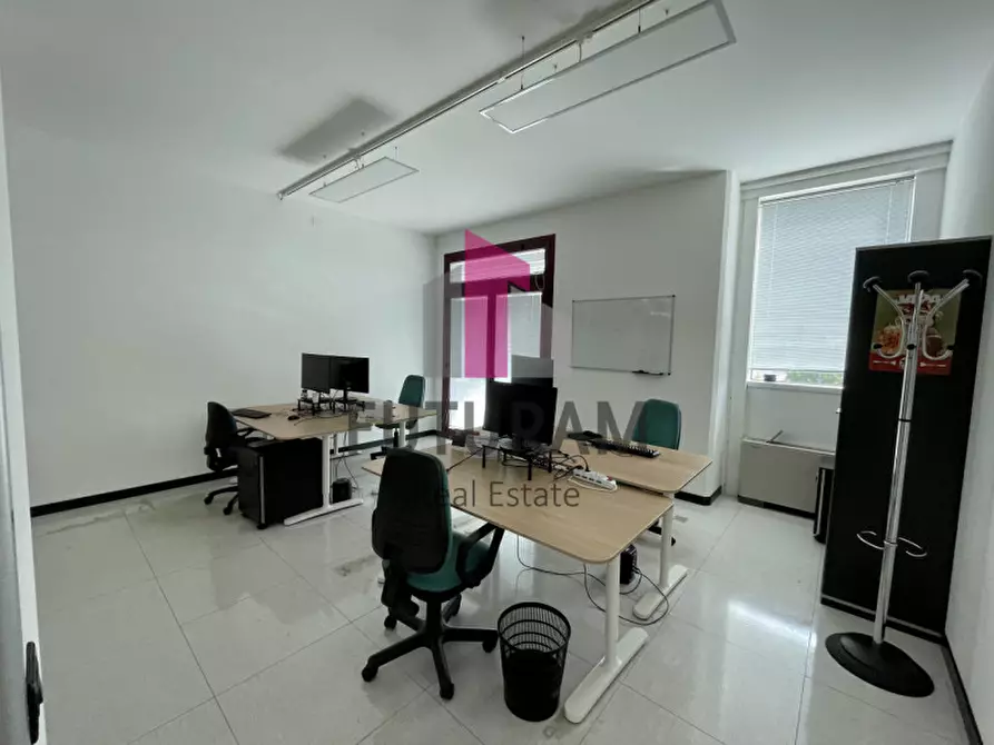 Immagine 19 di Ufficio in affitto  in VIA LONGHIN 1 a Padova