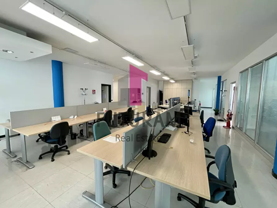 Immagine 22 di Ufficio in affitto  in VIA LONGHIN 1 a Padova