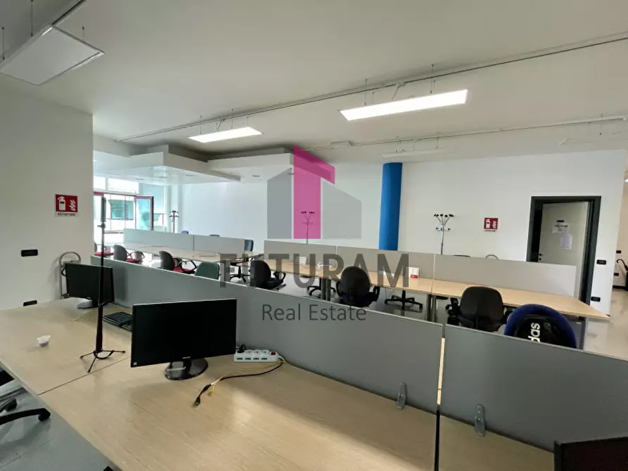 Immagine 23 di Ufficio in affitto  in VIA LONGHIN 1 a Padova