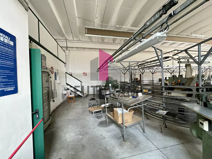 Immagine 9 di Capannone industriale in vendita  in VIA ROMA 1 a Fosso'