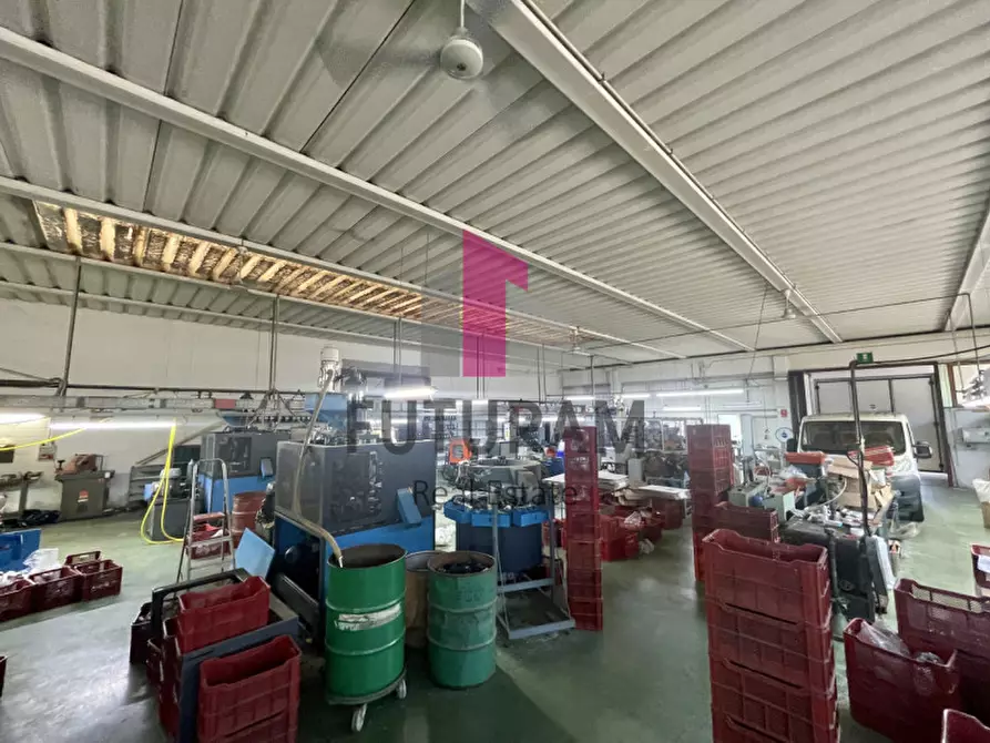Immagine 10 di Capannone industriale in vendita  in VIA ROMA 1 a Vigonovo