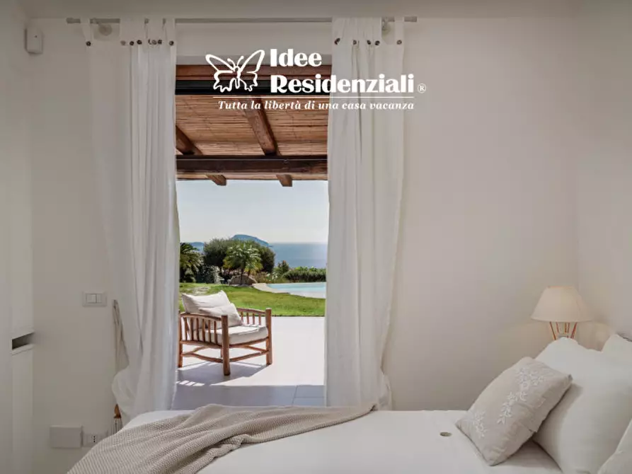 Immagine 15 di Villa in vendita  in Via Sottomonte, 6 a Golfo Aranci