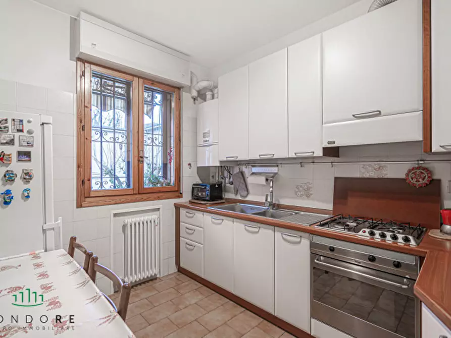 Immagine 8 di Appartamento in vendita  in Via Stazione a Sasso Marconi