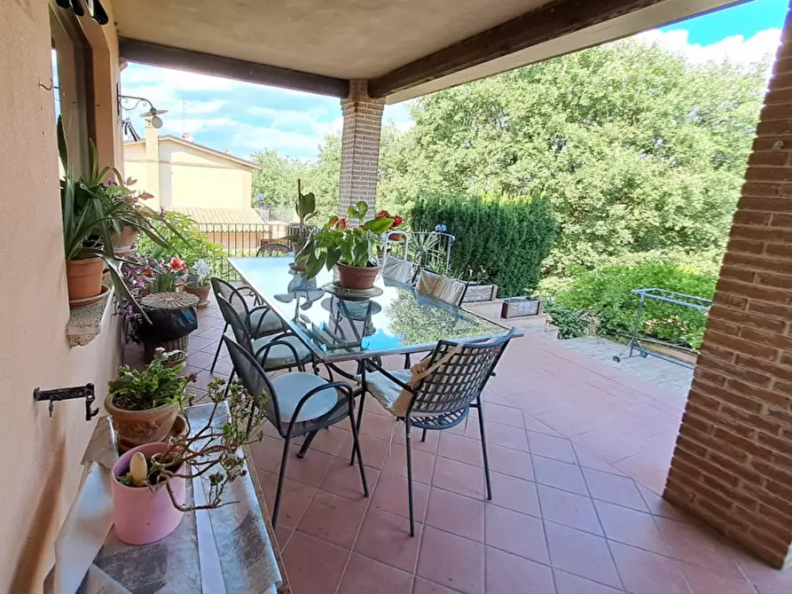 Immagine 20 di Villa in vendita  a Corciano