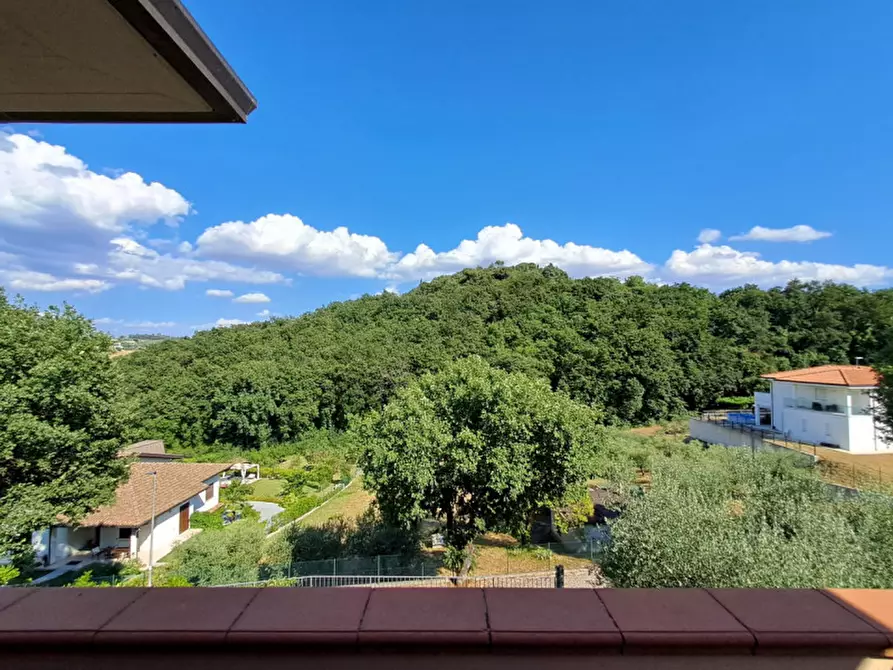 Immagine 23 di Villa in vendita  a Corciano