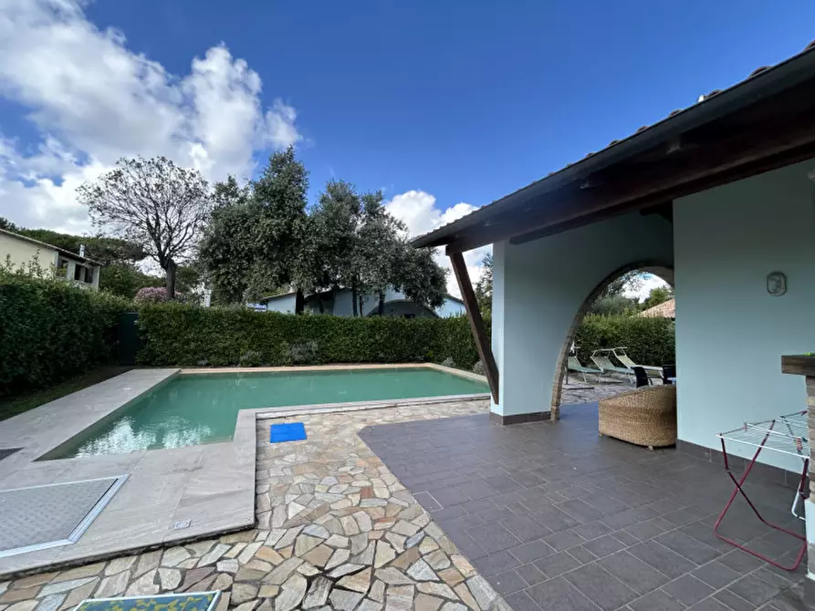 Immagine 1 di Casa indipendente in vendita  in Via della Vite a Rosolina