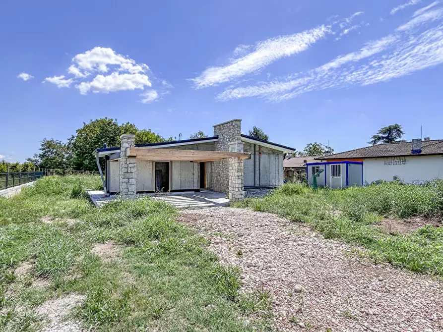 Immagine 5 di Villa in vendita  in Via Milone a Pescantina