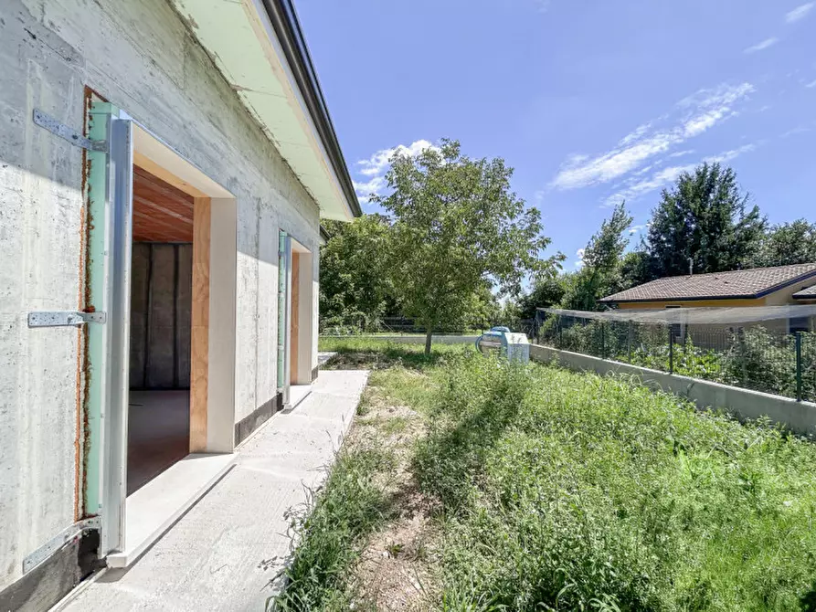 Immagine 11 di Villa in vendita  in Via Milone a Pescantina