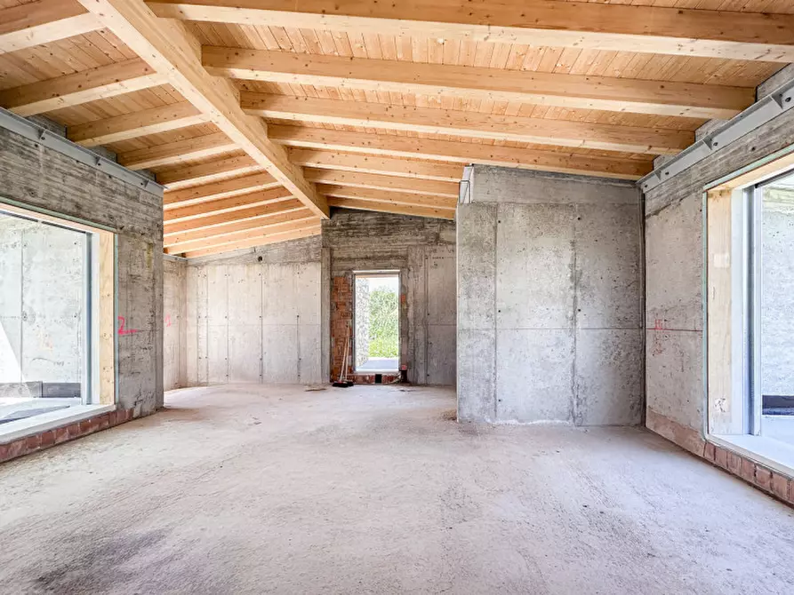 Immagine 17 di Villa in vendita  in Via Milone a Pescantina