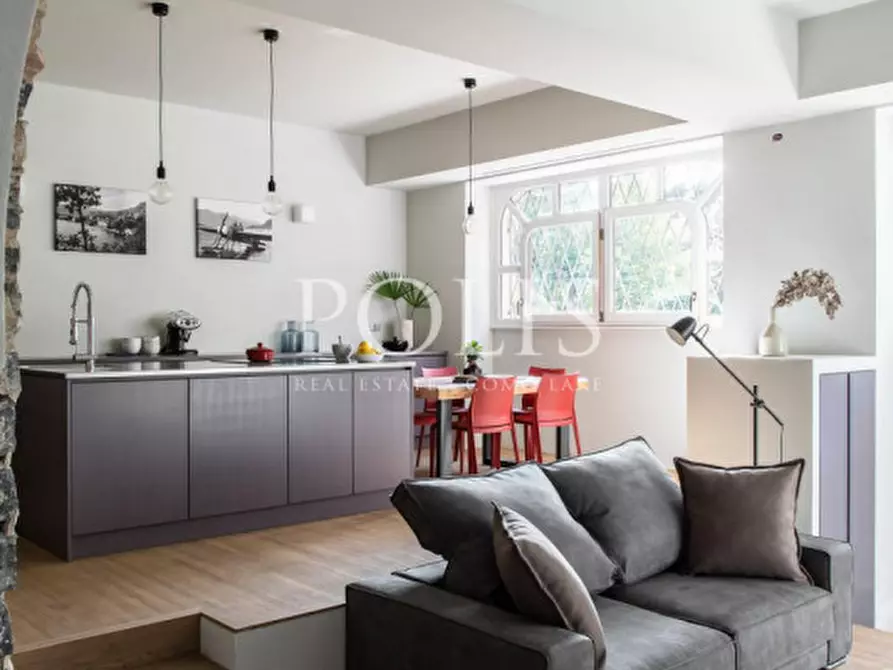 Immagine 13 di Appartamento in vendita  a Cernobbio