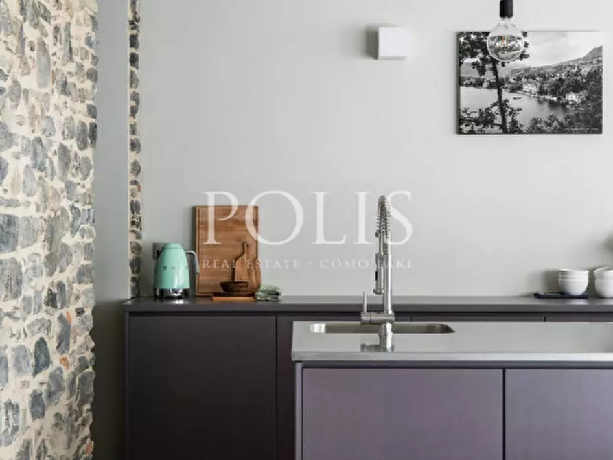 Immagine 15 di Appartamento in vendita  a Cernobbio