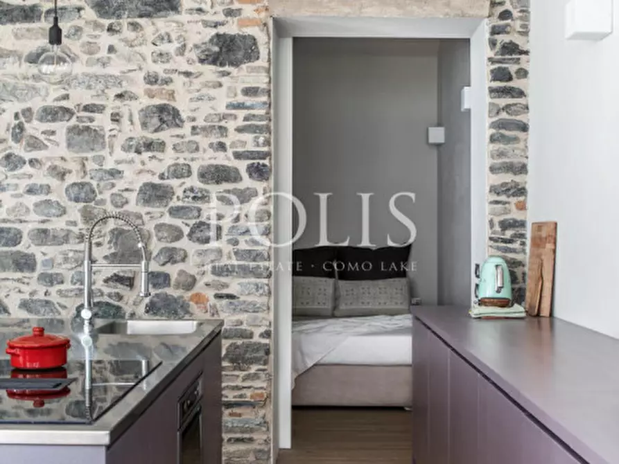 Immagine 16 di Appartamento in vendita  a Cernobbio