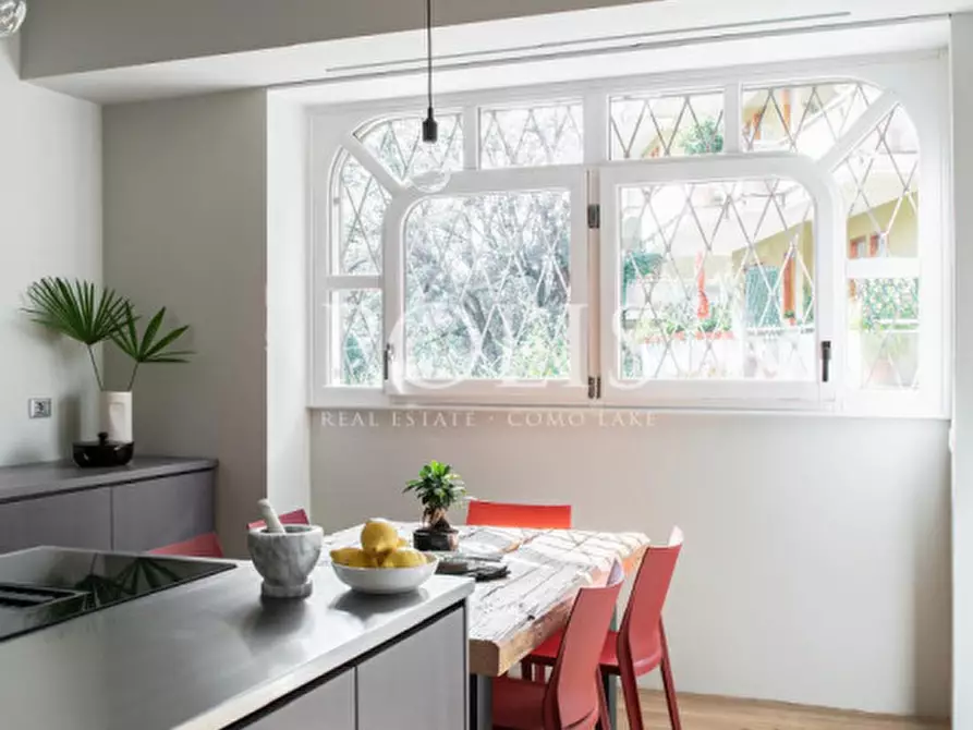 Immagine 21 di Appartamento in vendita  a Cernobbio