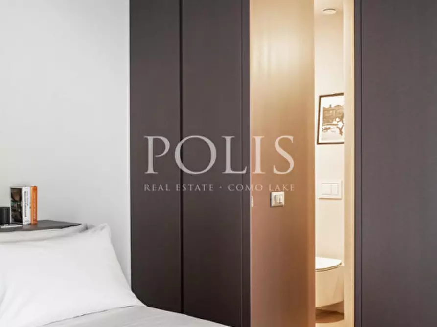 Immagine 26 di Appartamento in vendita  a Cernobbio