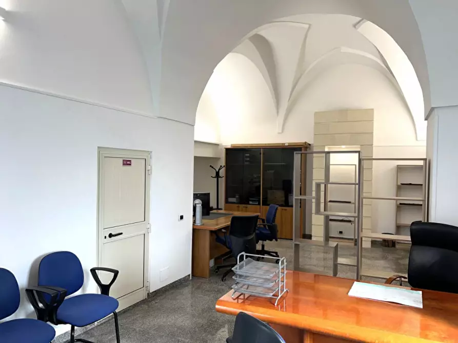 Immagine 10 di Ufficio in vendita  in Via Roma, 73042 Casarano LE, Italia a Casarano