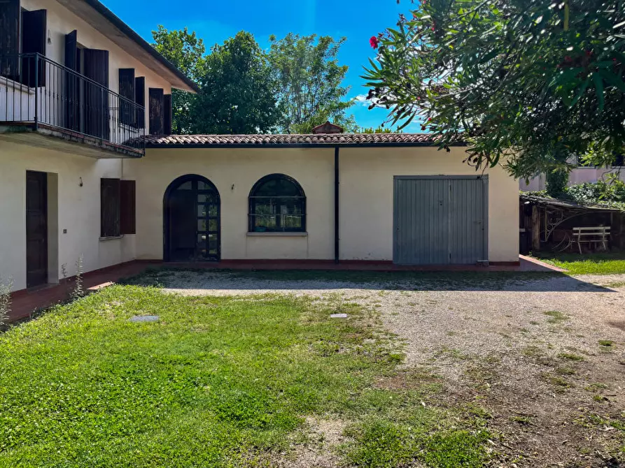 Immagine 4 di Casa indipendente in vendita  in Via Risorgimento a Montebelluna