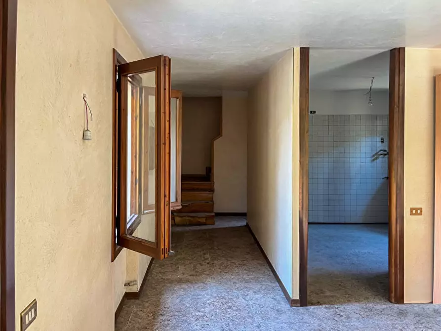 Immagine 10 di Casa indipendente in vendita  in Via Risorgimento a Montebelluna