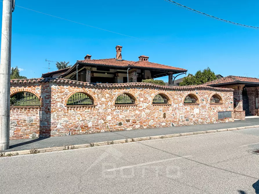 Immagine 5 di Villa in vendita  in Via Cossato, 44/a a Gattinara