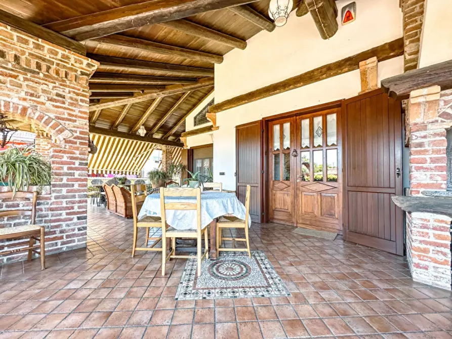 Immagine 13 di Villa in vendita  in Via Cossato, 44/a a Gattinara