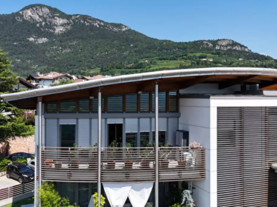 Immagine 1 di Attico in vendita  in Via del Dos 7 a Trento