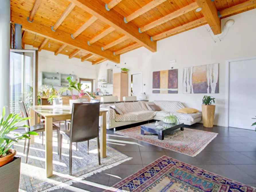 Immagine 2 di Attico in vendita  in Via del Dos 7 a Trento