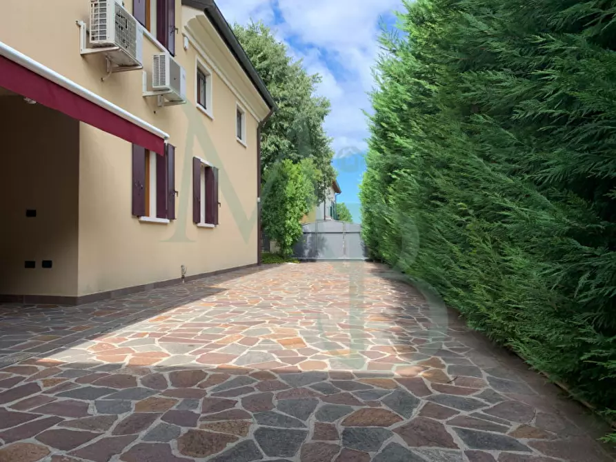 Immagine 2 di Casa indipendente in vendita  in Via Santo Stefano a Vigonza