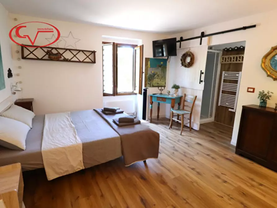 Immagine 14 di Appartamento in vendita  a Montevarchi